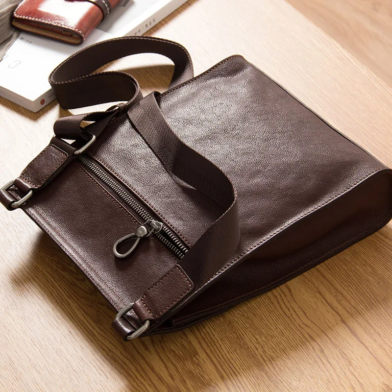 AETOO Men's leather shoulder bag, head leather casual fashion shoulder bag, simple cowhide sloping bag