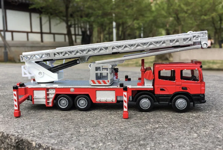  1:50 alloy engineering vehicleshigh simulation Fire truckfire ladderclimbing carchildren's educatio