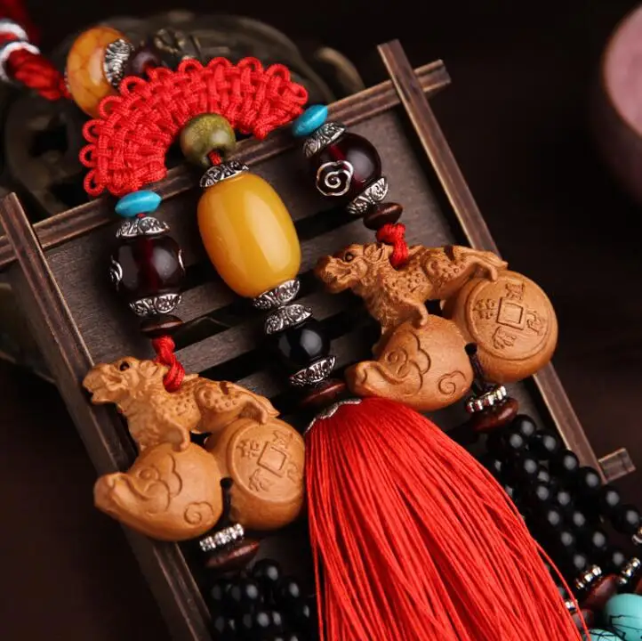 

Chinese Peach Wood Carved Animal Double Pixiu Brave Troops Gourd Cucurbit Exquisite Car Pendant