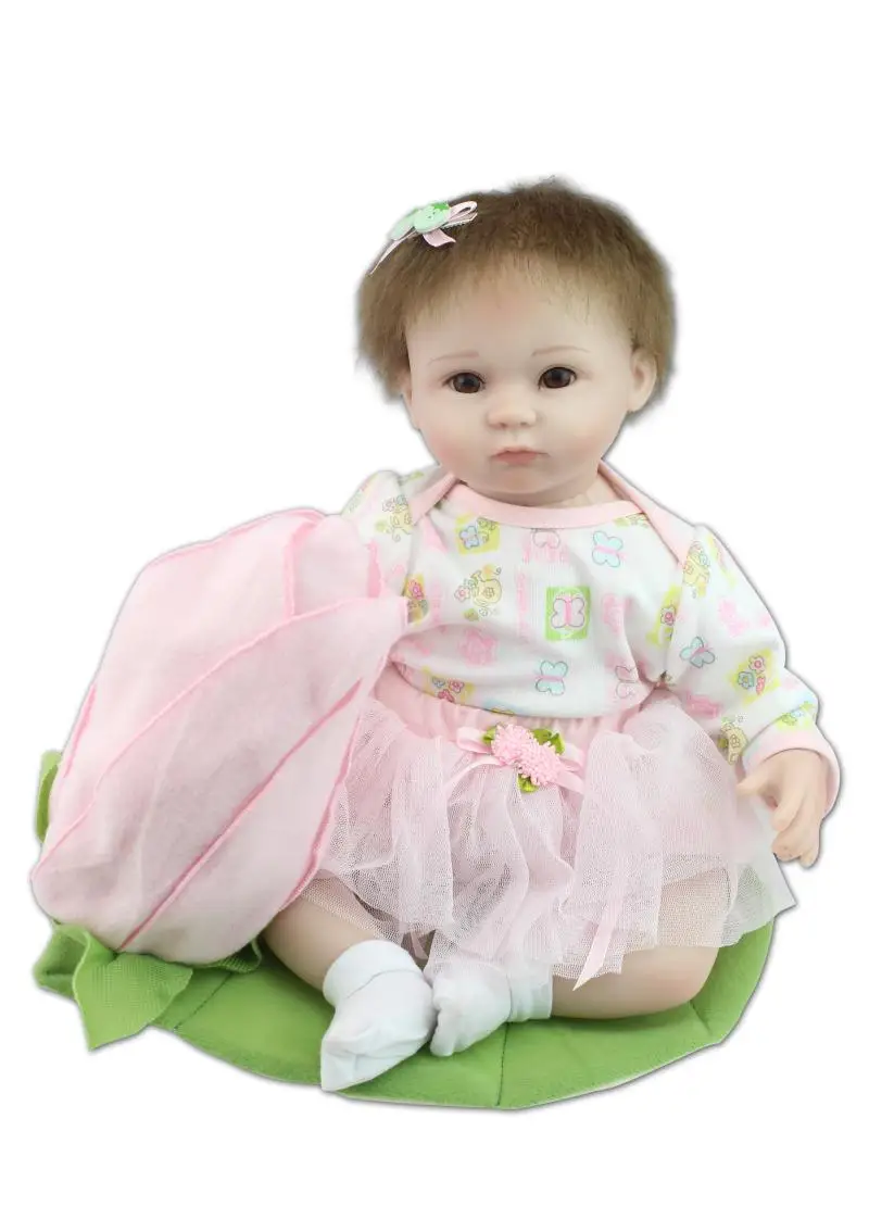 

Nicery 18inch 45cm Lifelike Reborn Baby Doll Soft Silicone Gifts for Child Lovely Toy Dolls Christmas Present Green Flower