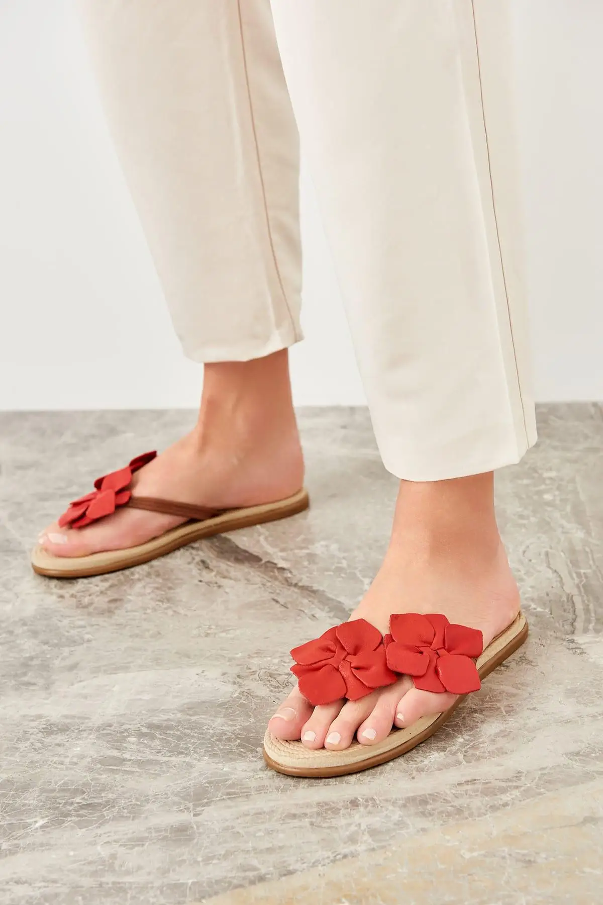 

Trendyol Red Women 'S Slippers TAKSS19TE0017