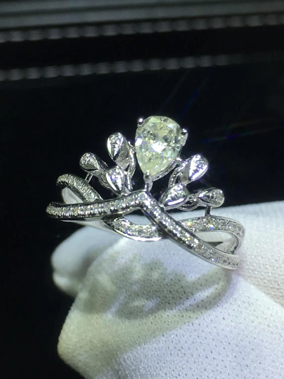 

Fine Jewelry Real Pure 18 K Gold 100% Natural White Diamond 0.3ct Wedding Engagement Female Rings for Women Fine Diamonds Ring