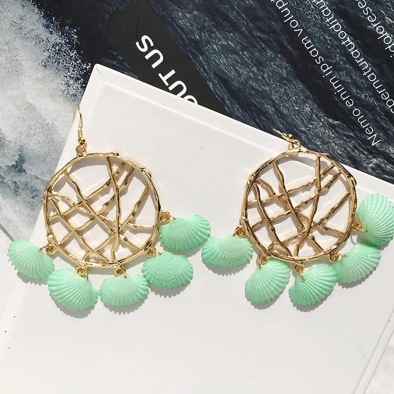 

2019 New Bohemian White Pink Blue Green Yellow Purple Natural Shell Dreamcatcher Hook Earring Gold Colorful Sea Shell Earring