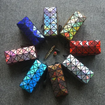 

Lingge Cosmetic Bags Geometric Pattern Laser Square Cosmetic Bag