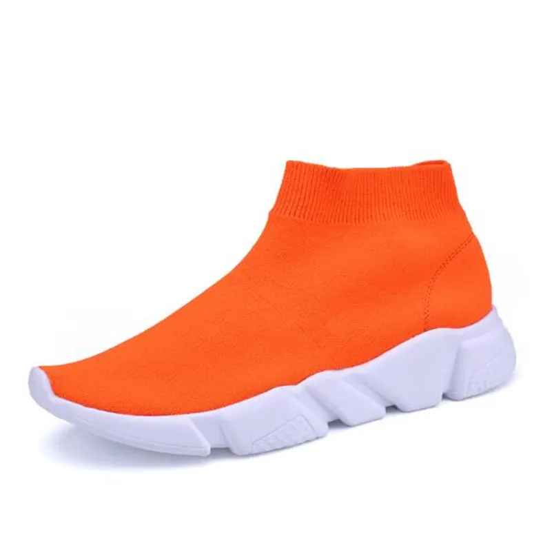

2019 Mens Walking Shoes Breathable Outdoor Shoes Light Weight Non-slip Travel Shoes For Men 38-44 yards Free Shipping