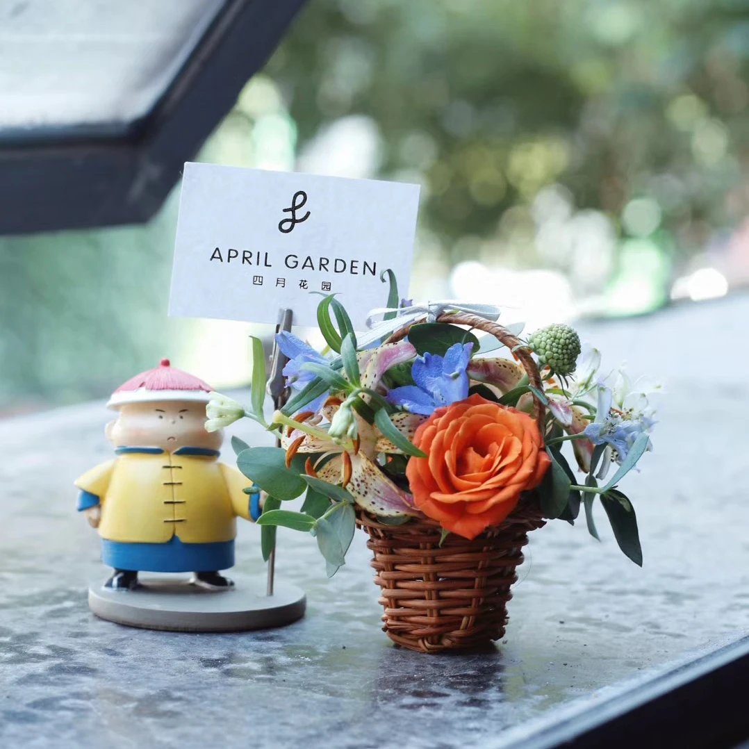 

Mini Sweetheart Flower Basket Pot Weaving Storage Basket Fruit Wicker Storage Box Picnic Basket for Party Office Hotel Supplies