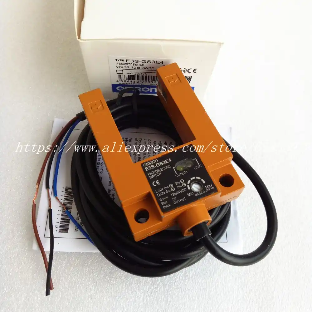Omron ES-GS3B4 Photelectric Switch new