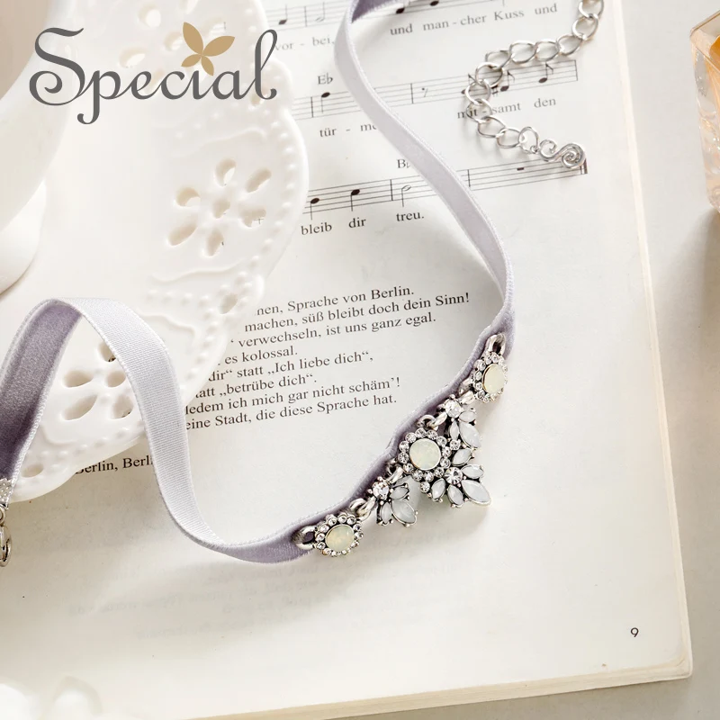 

The SPECIAL FASHION JEWELRY euramerican fashion chain short necklaces choker for women moonlight jewel , S1856N