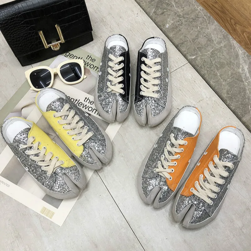 

Women Fashion Shoes Spring 2019 New Sequins Slip on Loafers Split Toes Pig Feet Shoe Mixed Colors Shining Cloth Cool Flats 35-40