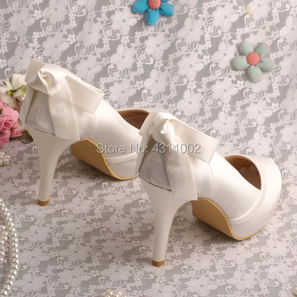 Женская обувь ручной работы для особых случаев; атласные свадебные туфли-лодочки цвета слоновой кости на высоком каблуке для невесты