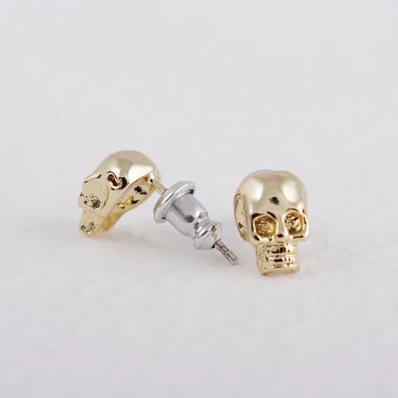 

Fashion SKULL romantic stud earrings zinc alloy stud earrings for women