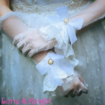 

Handmade Vintage White Lace Sweet Bow Lolita Accessories Ladies Hand Cuff