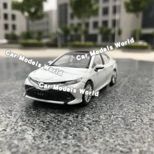 Литая модель автомобиля для всех новых Camry 1:43(белый)+ маленький подарок