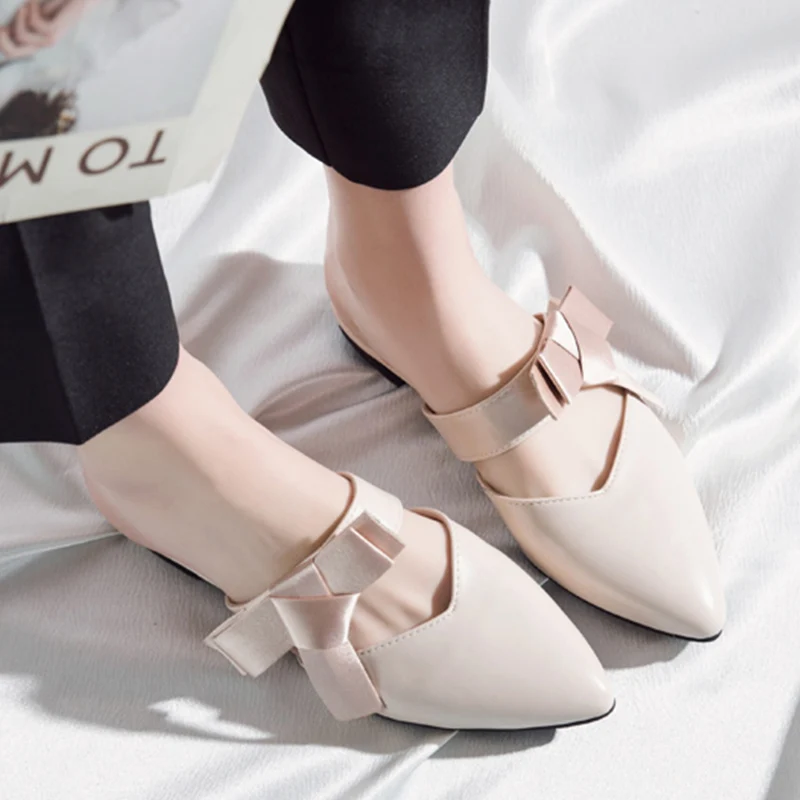 

Moxxy 2019 New Luxury Leather Flat Mules Shoes Woman Bow-knot Point Toe Low Heel Elegant Ladies Outdoor Slippers Women Slides