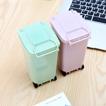 

Household Office Supplies Creative Wheelie Mini Trash Can Desktop Plastic Bucket Dustbin Mini Waste Bins Small Scissors Pencil