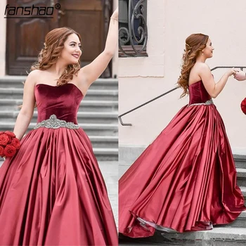 

Burgundy Red Satin Velvet Quinceanera Dresses Sweetheart Crystal Sash Sweet 16 Dresses Simple Prom Dresses Plus Size Ball Gowns