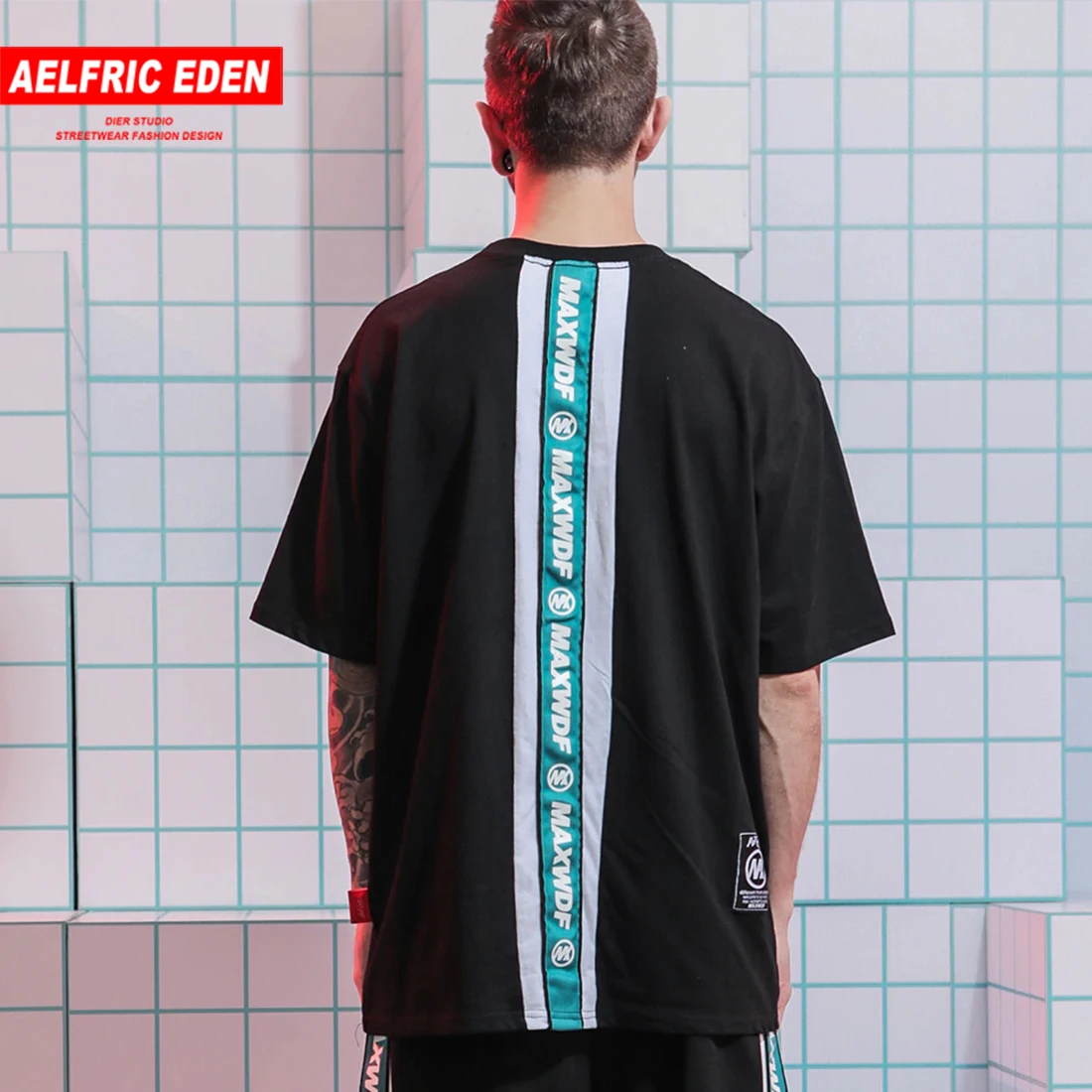 

Aelfric Eden 2019 New Fashion Patchwork Letter Ribbon Printed Men T Shirts Hip Hop Casual Harajuku Tshirts Hipster Streetwear