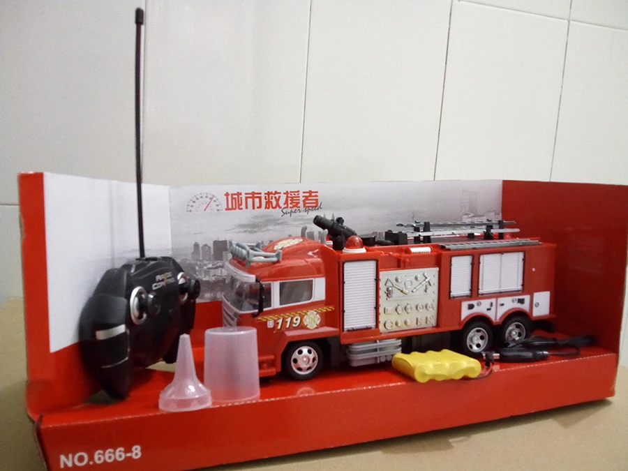Игрушки для детей пульт дистанционного управления Радиоуправляемый водяной спрей пожарная машина rc грузовик