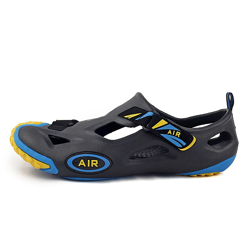 2017 الصيف أحذية ماء الرجال في الهواء الطلق أحذية لشاطئ غير زلة المنبع أحذية المشي الصنادل الرياضة الصيد أكوا أحذية