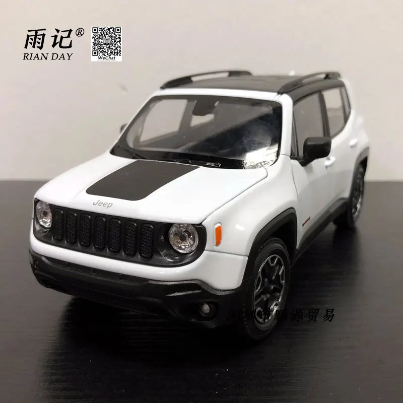 RIAN DAY 1/24 масштабная модель автомобиля SUV Toys Jeep Renegade Trailhawk литая металлическая модель автомобиля игрушка для подарка/коллекции/детей