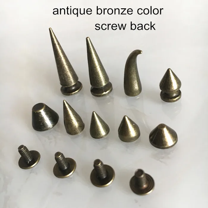 700