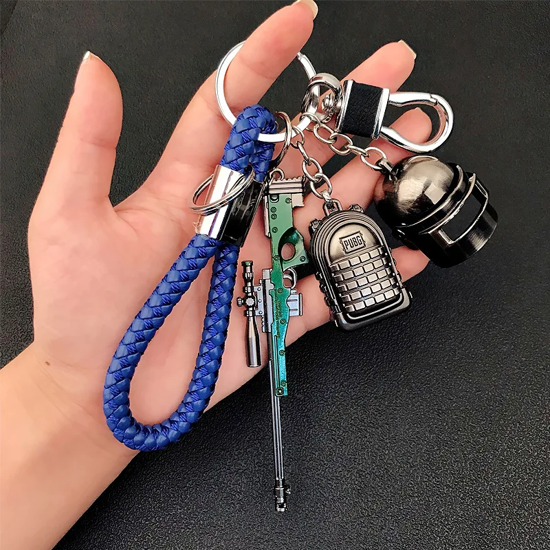 Alta calidad PUBG armas Mini modelo Metal llaveros mochila Pan juguete del coche hombres colgante llaveros titular baratijas llavero