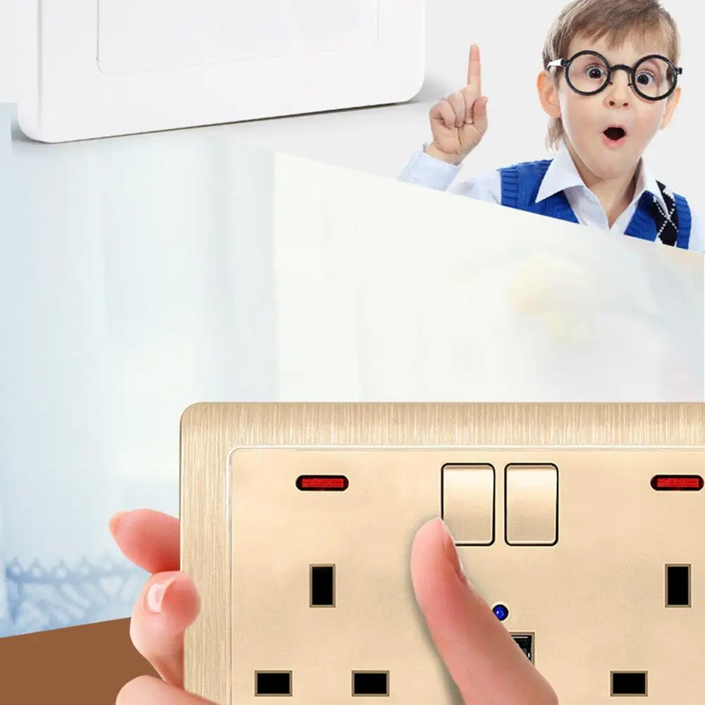 

Multi-functional Wall Power Outlet Socket with 2 USB Port Plug UK Twin Socket 2 Way Smartphone High Speed Charger Port