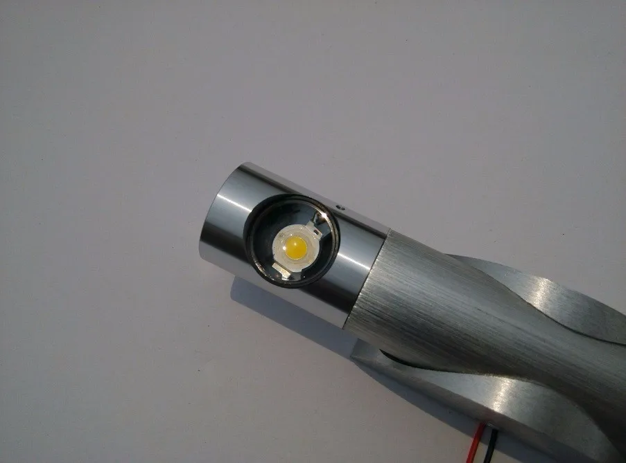 wall-lamp-detail
