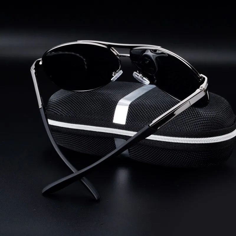 3639549317_1986479287