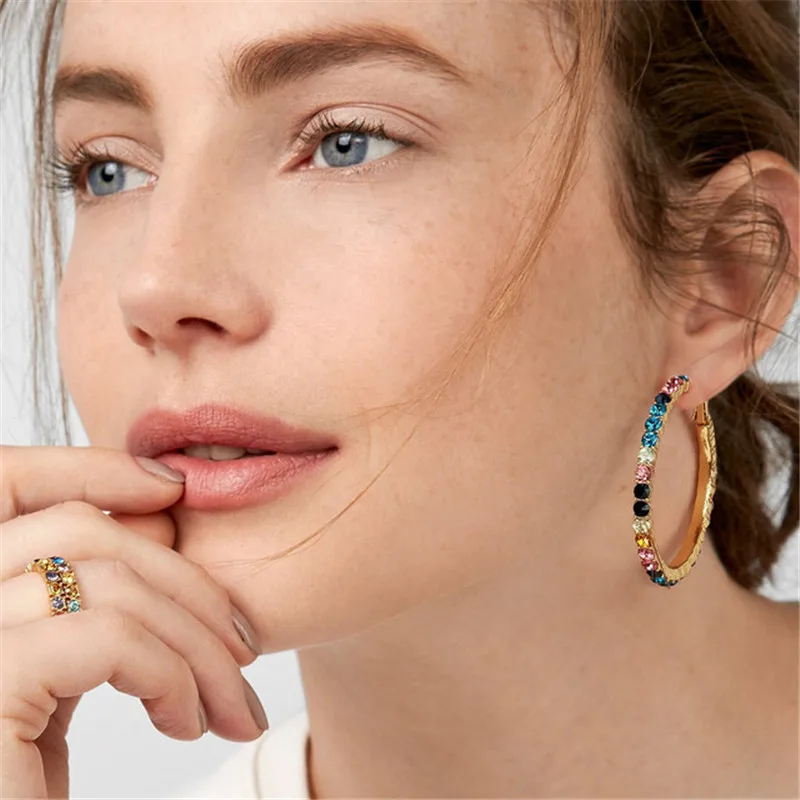 

FASHIONSNOOPS Luxury Statement Earrings Shiny Fashion Crystal Drop Dangle Earrings For Women Wedding Gift Jewelry Wholesale