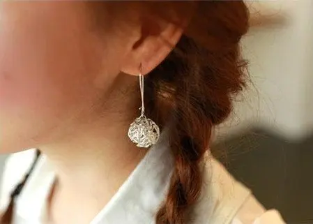 

Fashion Hot Sale New Styl Korean Silver Hollow Ball Silver Earrings E80