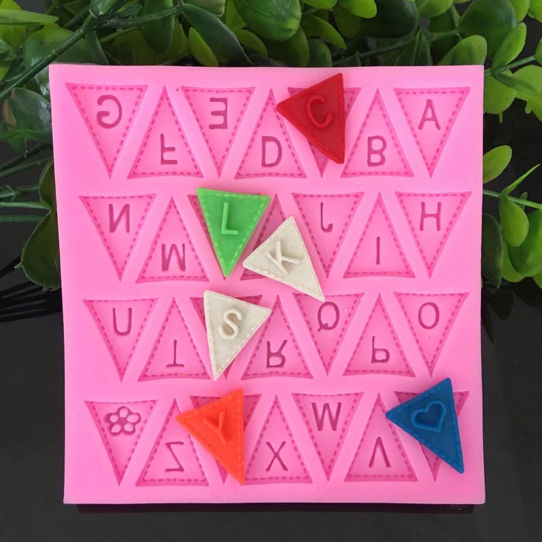 

Hot Sale Cooking Tools Flag Shape 26 English Letters Silicone Mold Chocolate Fondant Cake Decorating Tools Random Color