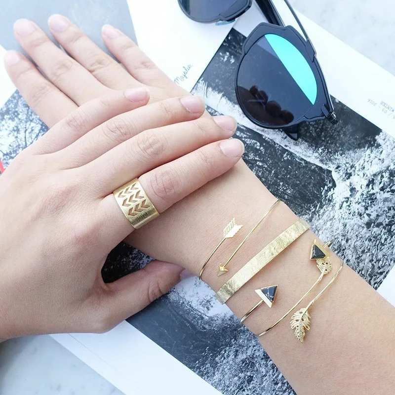 

5 Pcs/ Set Classic Arrow Triangle Leaves Gem Gold Opening Cuff Bracelet Set Women Fashion Party Jewelry Lover Gift