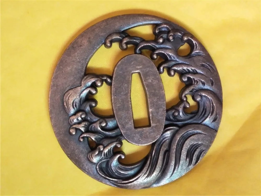 

Japanese Samurai Sword Fittings katana Tsuba Handguard Sword Alloy Accessories W/Wave Design