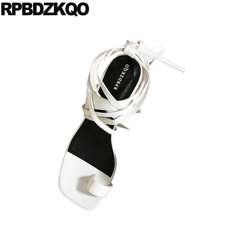 Женские белые туфли лодочки на высоком каблуке босоножки ремешке ботильоны