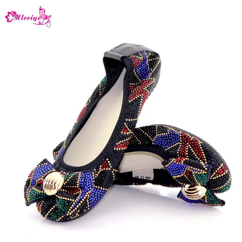 

Italian style fashionable banquet black color Moccasins Mother Loafers Soft Leisure Flats Casual Female Driving Ballet Footwear
