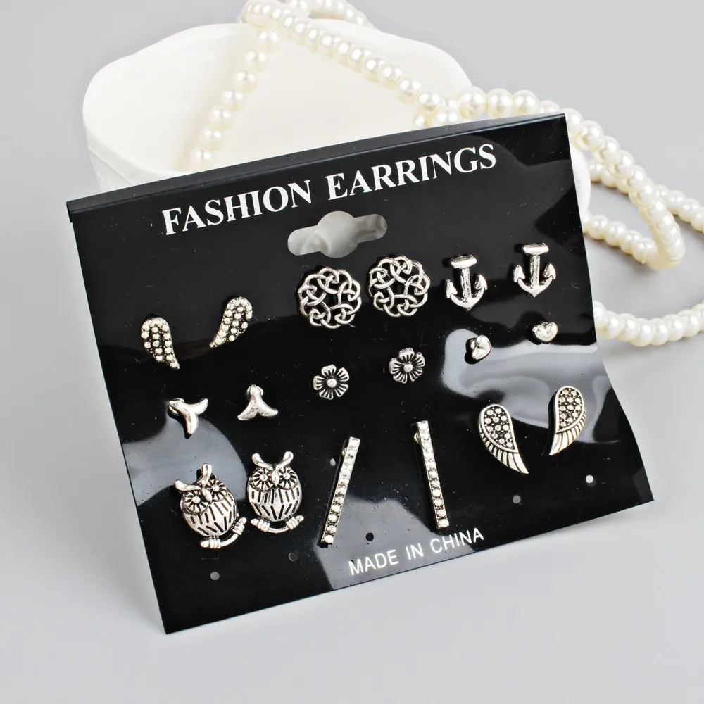 women earring small and simple