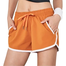 Женские классические эластичные пояса Прохладный Свободные пот теннис Крест Fit бег шорты для женщин с боковыми карманами