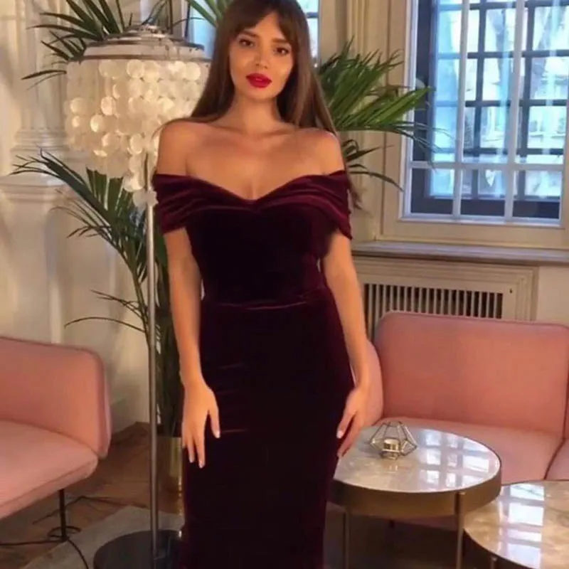 SheBlingBling пикантная откидной со спущенными плечами Вельветовое платье для Для