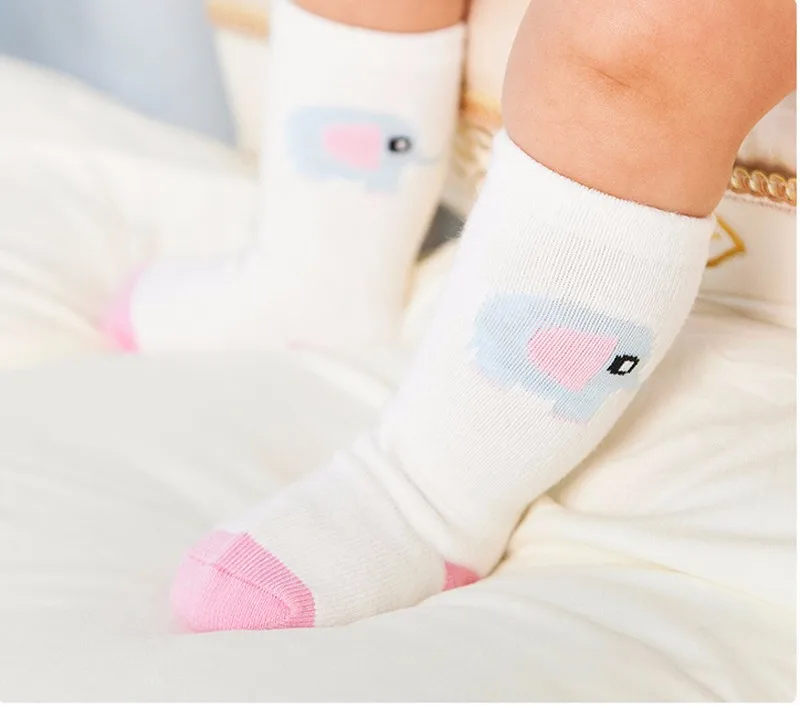 4 пар/лот, осенне-зимние хлопковые носки высокого качества для новорожденных девочек, утепленные махровые носки Комплект носков для маленьких мальчиков