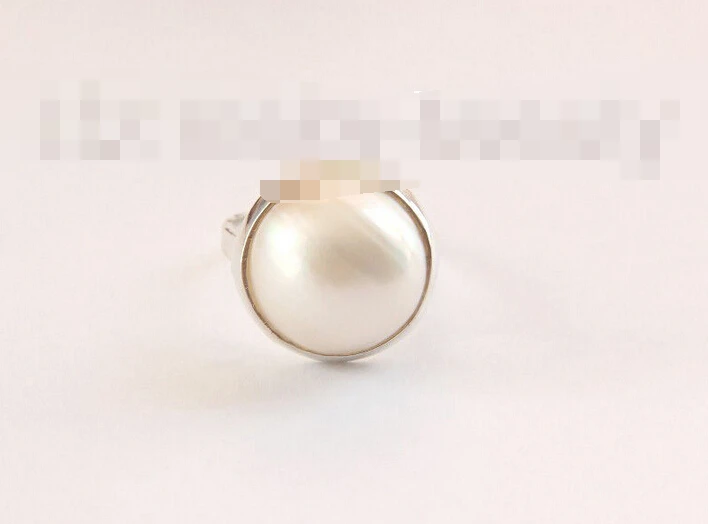

2246 round white south sea mabe pearl ring