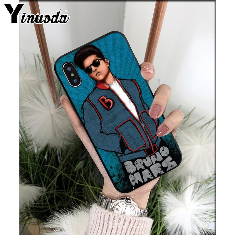 Singer bruno mars