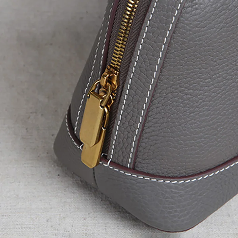 AETOO Handmade leather women's bag, mini small shell bag, head leather oblique span bag