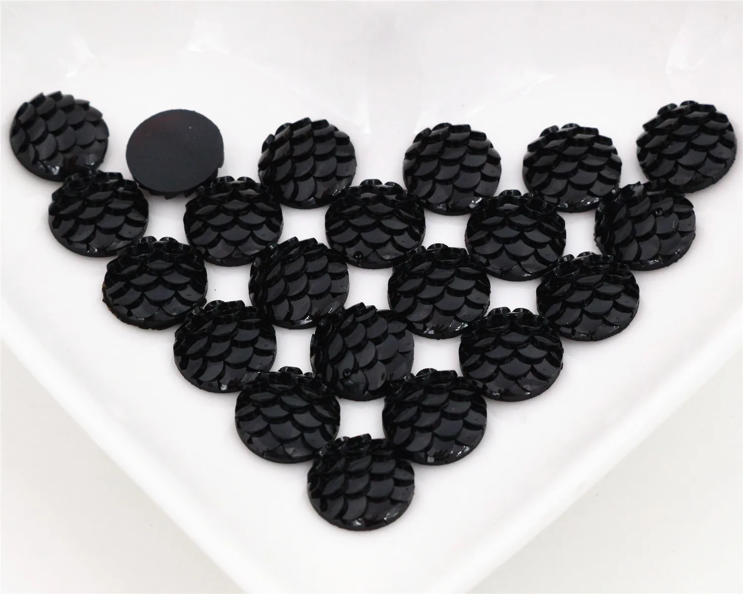 

10mm 40pcs/Lot Pure Black Colors Fish scales Style Flat back Resin Cabochons For Bracelet Earrings accessories-O2-14