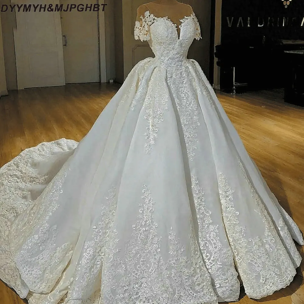 

Princess White Lace Wedding Dresses Ball Gown Applique Vintage Short Sleeve Bridal Gown Vestido De Novia Boho