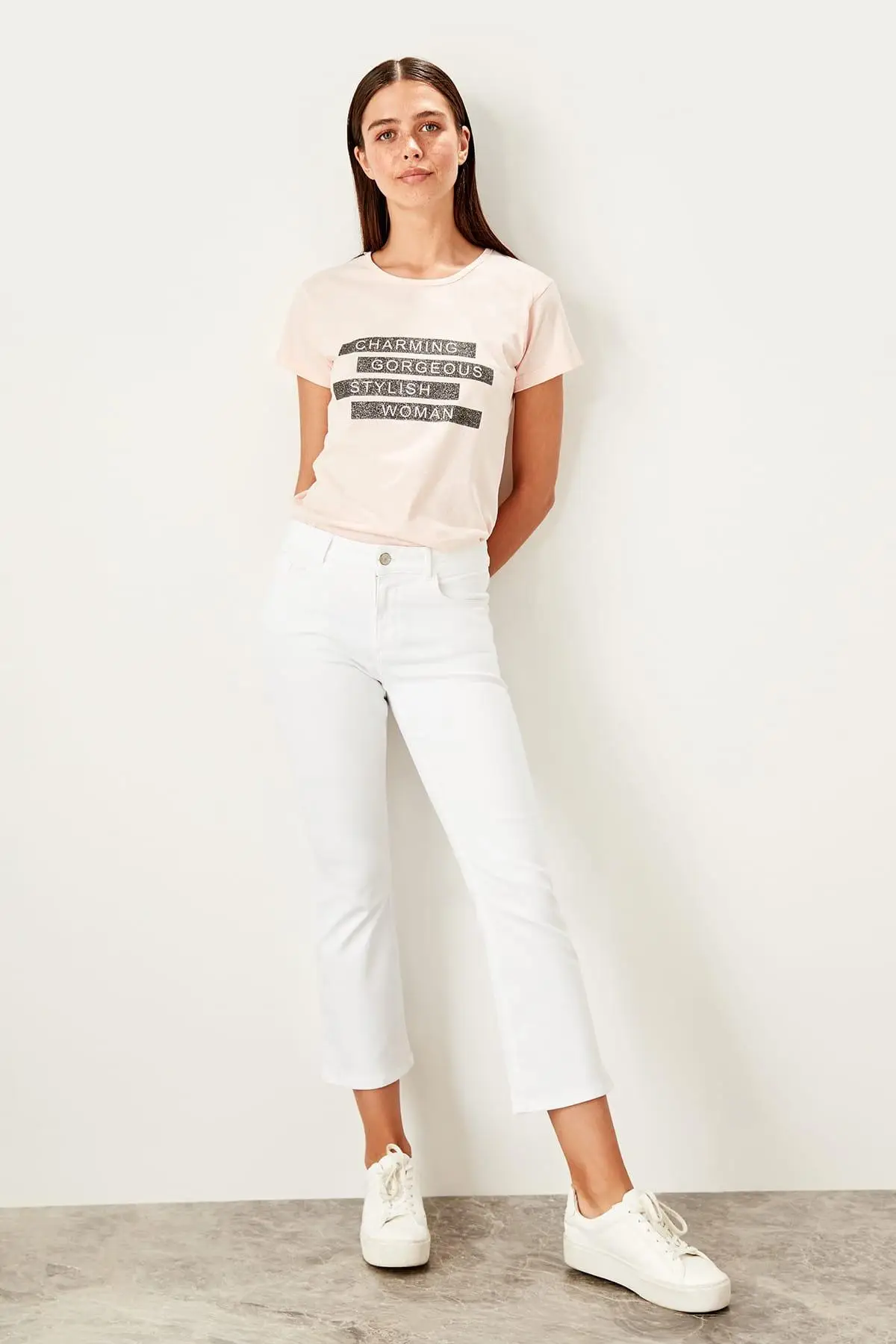 

Trendyol White High Waist Crop Flare Jeans TWOSS19RY0025