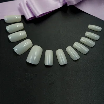 

500Pcs Full Cover Short L Shape Curved False Fake Nail Tips Nature Nails Acrylic Professional Artificial Nails Tips DIY Manicure
