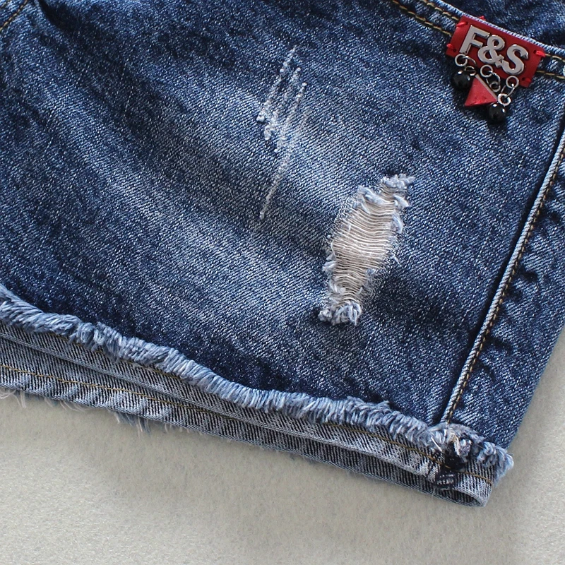 2019 синие женские джинсовые шорты с буквенным узором блестками сезон: весна-лето середины талии волос край дырявые прямые джинсы 9625
