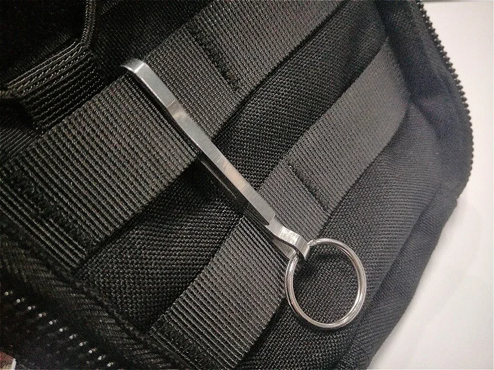Key-Chain-Clip-EDC-Camping-Stainless-Steel-Rattlesnake-Hanging-Buckle-Keychain-Quickdraw-Key-Ring-Tool