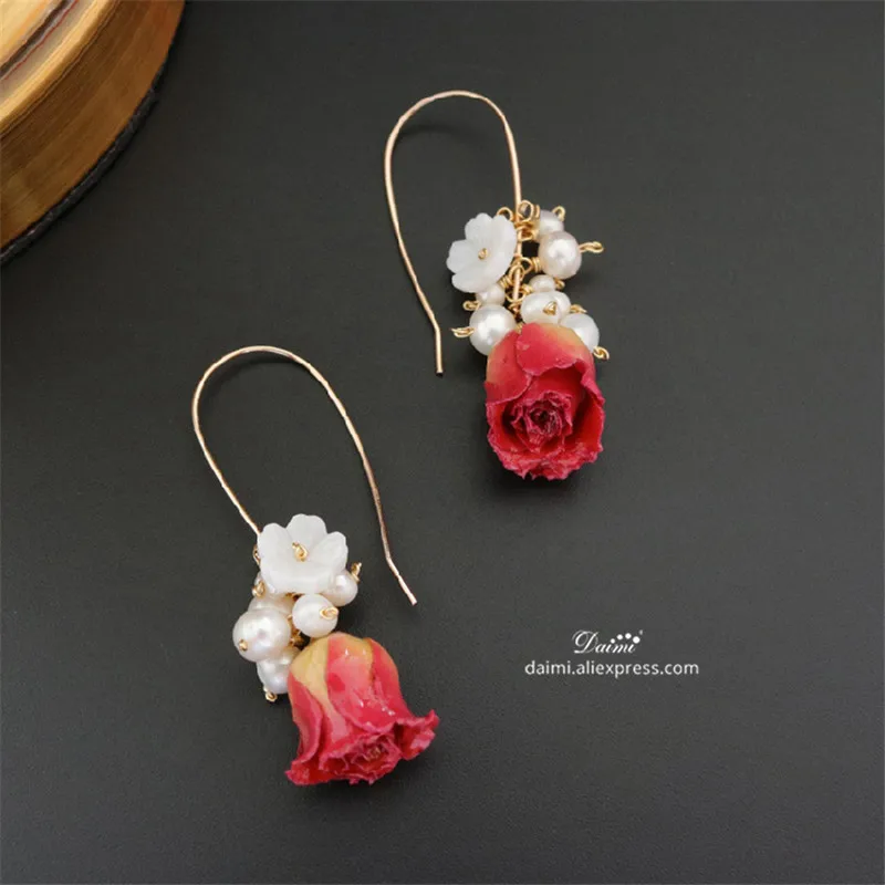 

DAIMI Natural Freshwater Pearls Eternal Flower Rose Earrings Handmade Designer Jewelry Freshwater Pearl Drop Earrings
